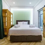 Hostel Atlantic Bliss Αλμπουφέιρα