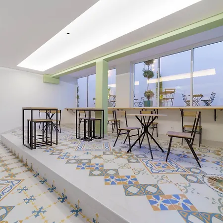 Atlantic Bliss ホステル *